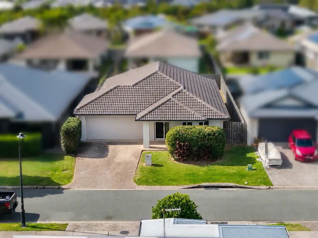 Burpengary East 4Kwarto Modern Family Living in the Heart of Burpengary East