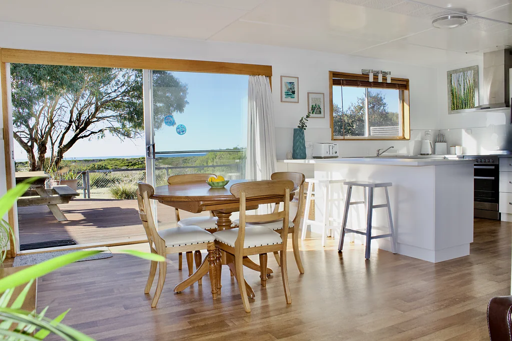 Scamander 2Zimmer Idyllic House on Large Beachside Block,  Adjacent to Nature Reserve , River & Ocean Views