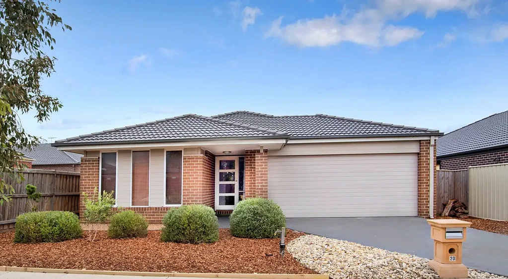 Exceptional Lifestyle Opportunity in the Prestigious Waterhaven Estate