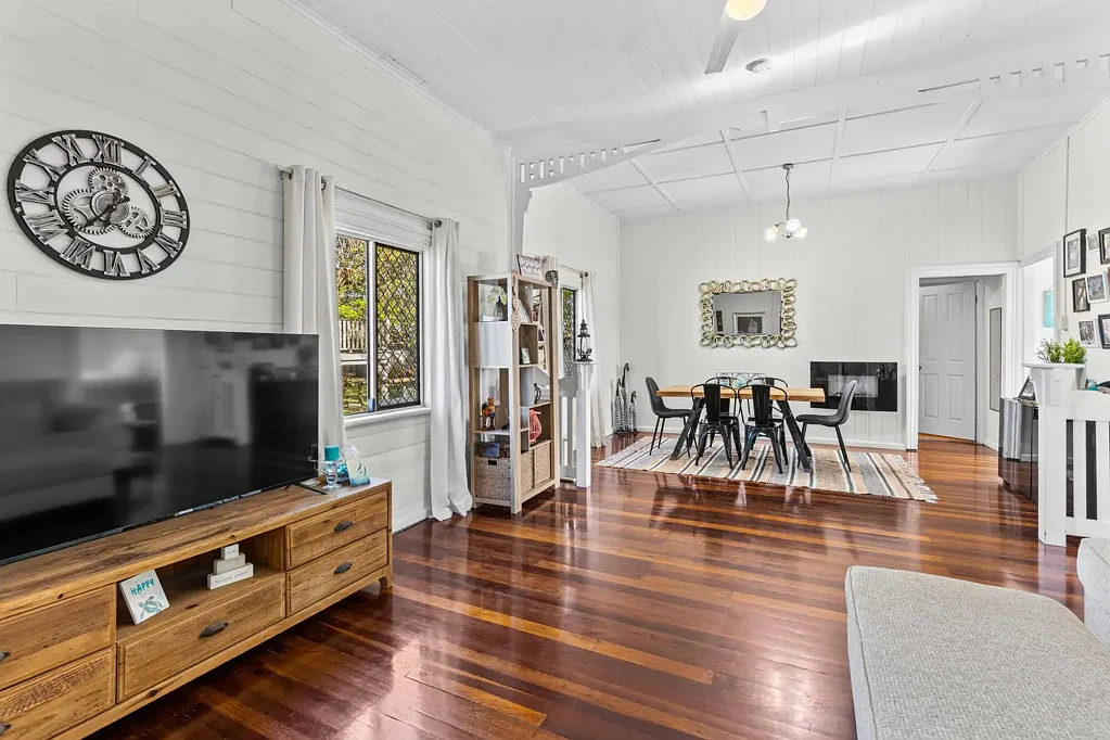 Maryborough 2कमरा Classic Charm on a Huge 911sqm Block!