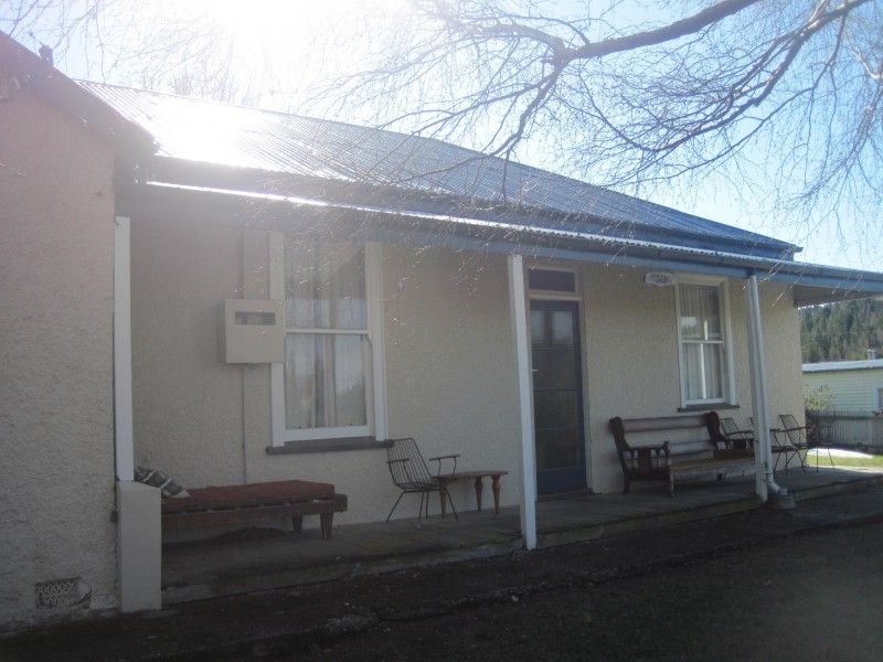 8 Ness Street, Naseby, Otago, 5 Bedrooms, 1 Bathrooms