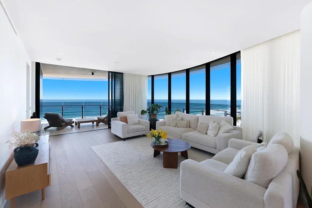 Ocean-front Luxury Rental in Award-Winning Building.