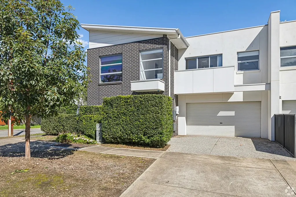 Campbelltown 3બેડરૂમ SPACIOUS MODERN LIVING IN A HIGHLY SOUGHT-AFTER LOCALE