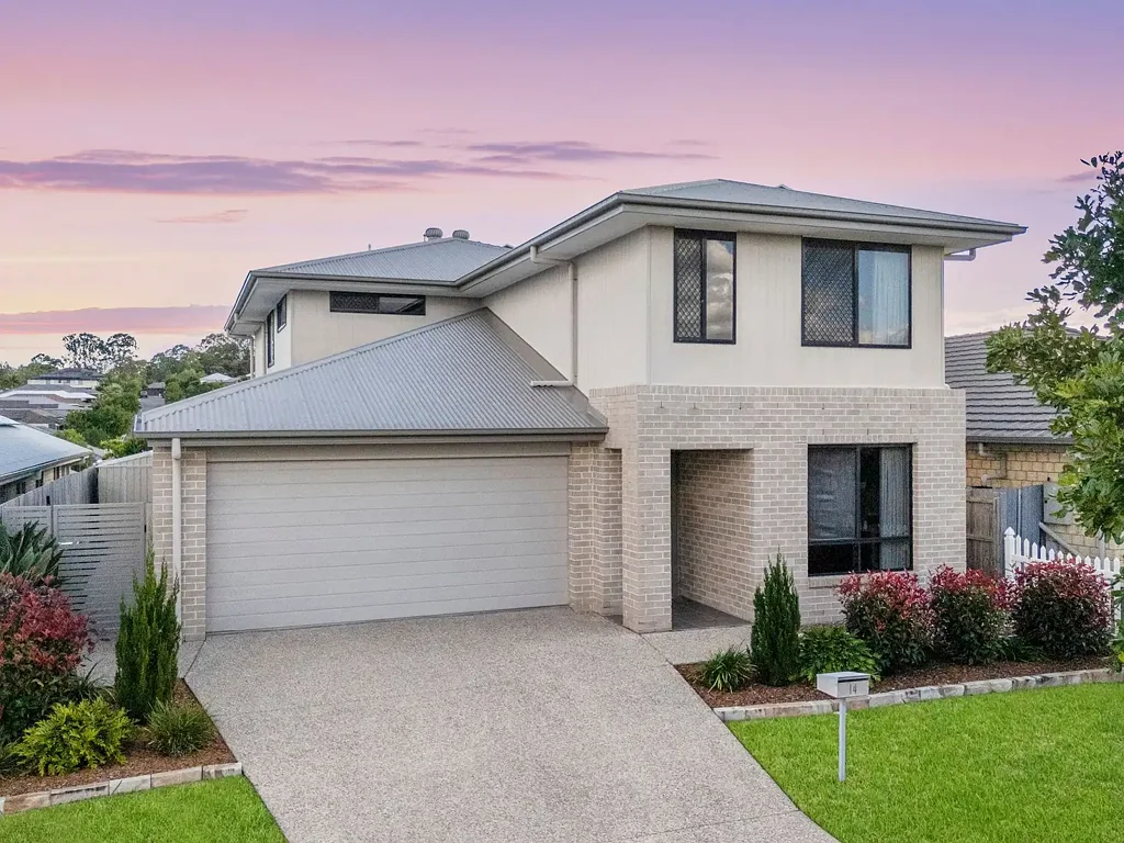 Ormeau Hills 4ห้องนอน Warm and Welcoming Family Home