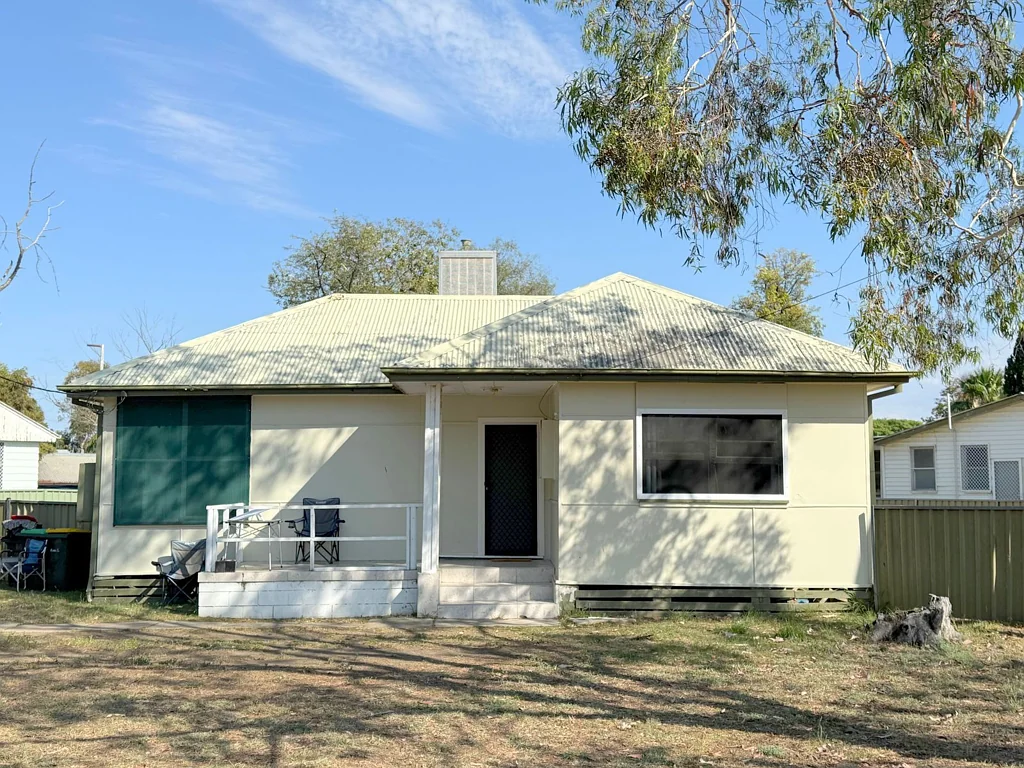 37 Adelaide Street, Moree, NSW 2400