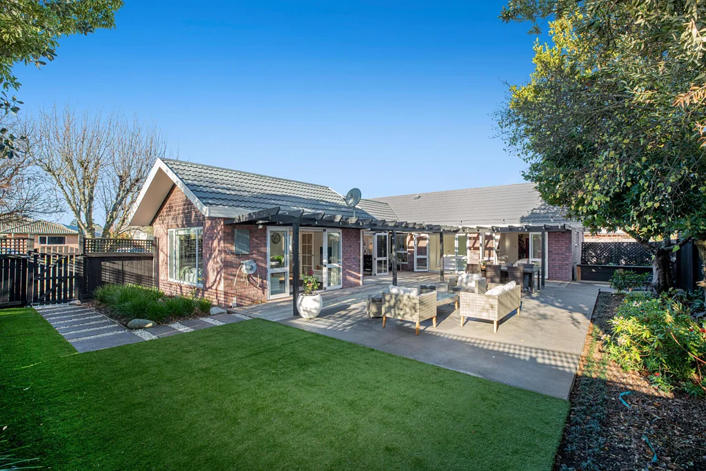Parklands 4房  Be Quick Renovated Family Home Near Waimairi Beach
