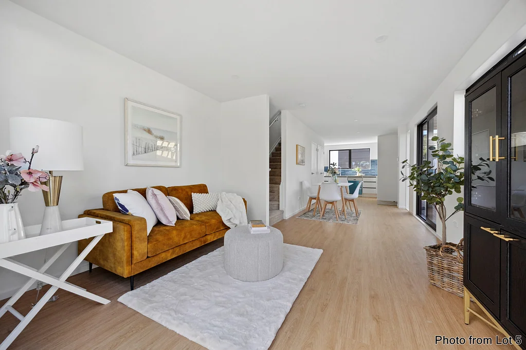 Henderson 3Kwarto Serious About Selling - Bring Your Offer Today!