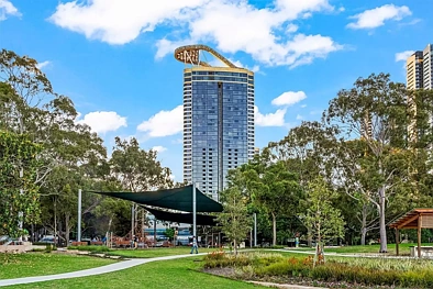 2410/8 Walker Street, Rhodes, NSW 2138, 1房, 1浴, Apartment