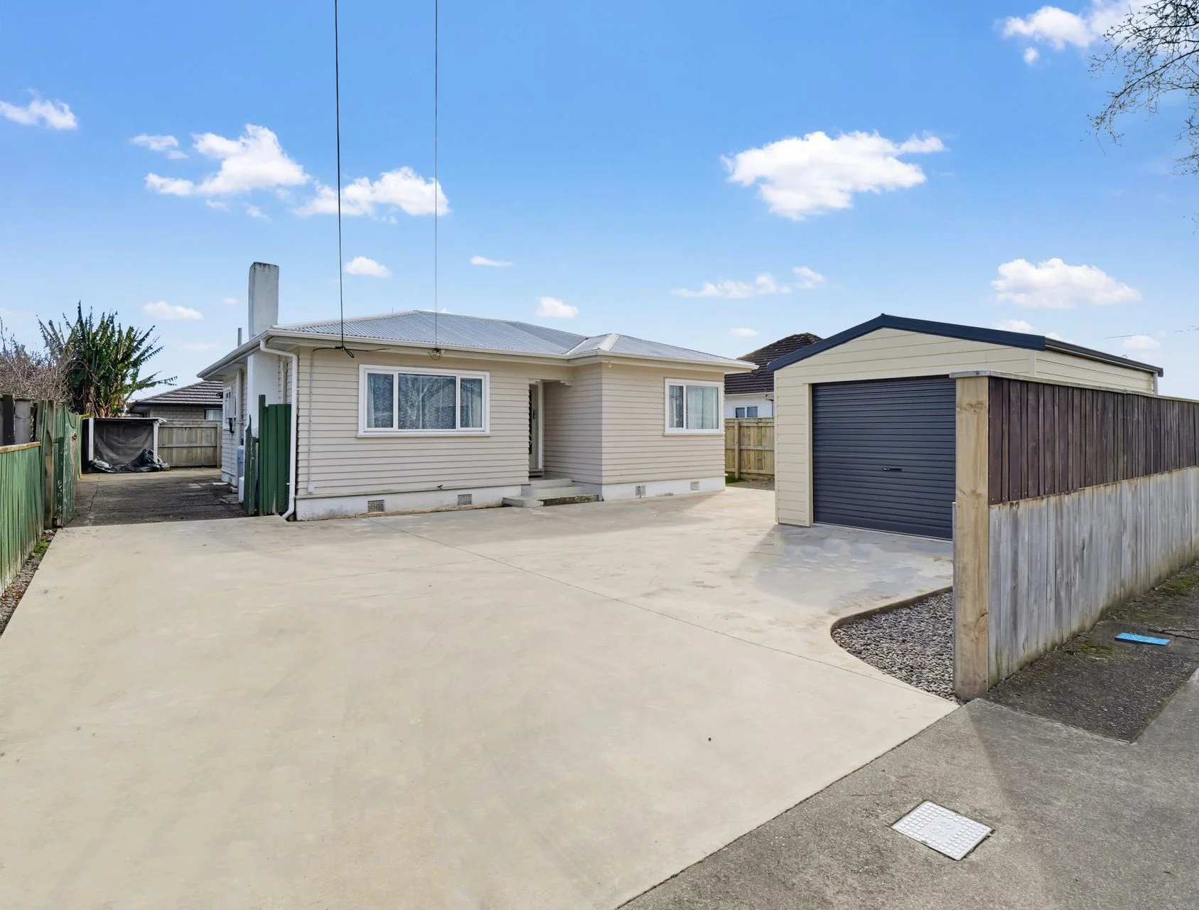 Levin 3 Bedroom Packed with Potential!