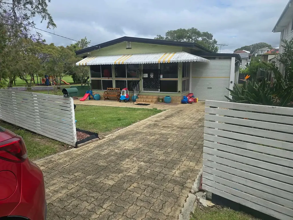 Wavell Heights 3कमरा A RARE PARKSIDE OPPORTUNITY IN WAVELL HEIGHTS