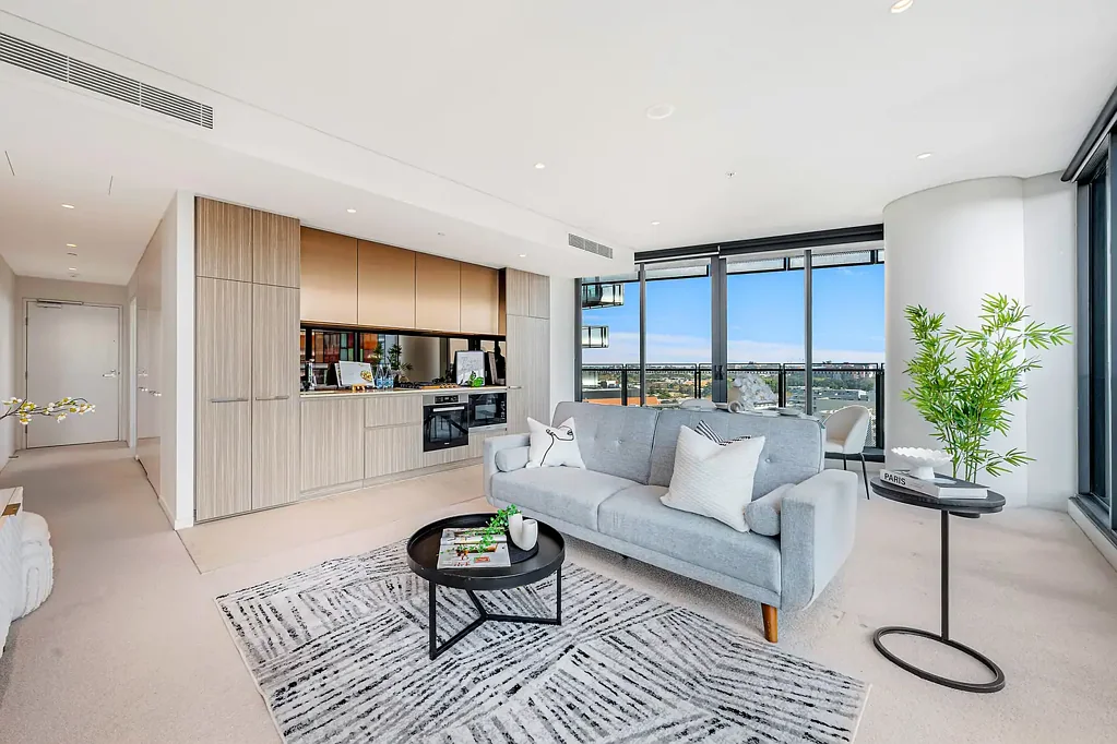 Zetland 2ਬੈੱਡਰੂਮ Luxurious 2-Bedroom Apartment in Green Square with Stunning City Views (94sqm)