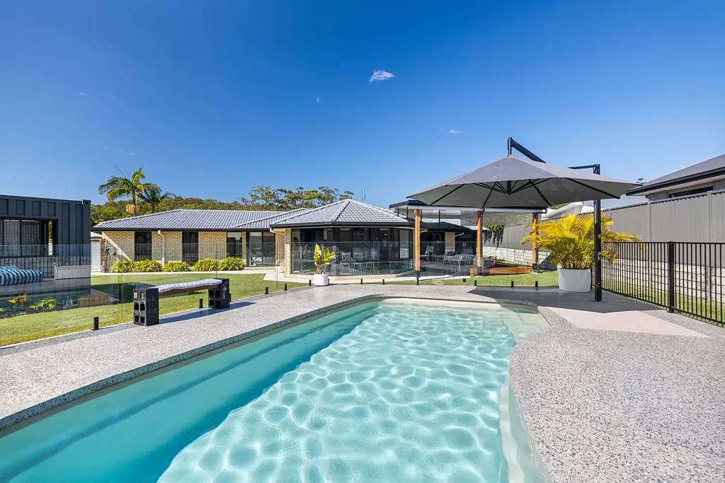 6 Oldham Court, Mooloolah Valley, QLD 4553