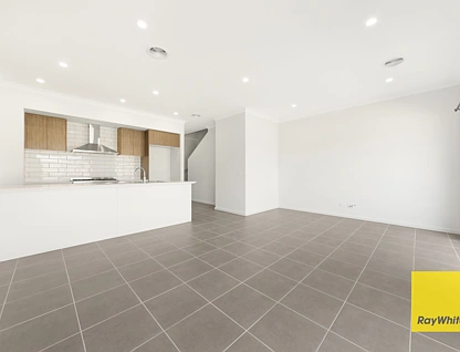 28 Woolspinner Crescent, Wyndham Vale, South West Melbourne, 4 침실, 2 욕실, House