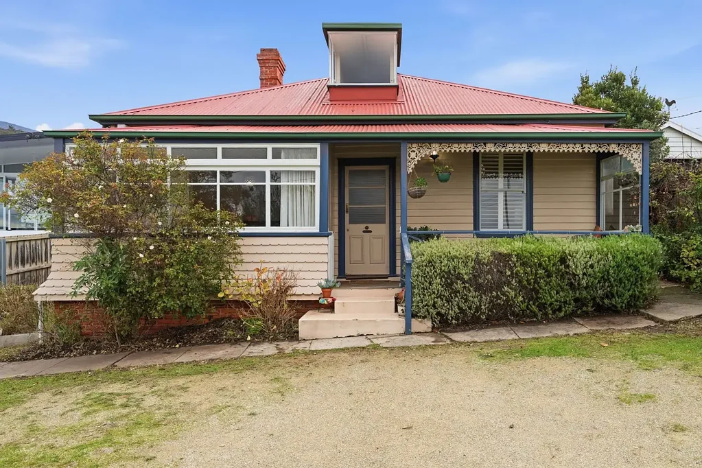 Mount Stuart 3房  Classic Character, Modern Comfort, Coveted Location