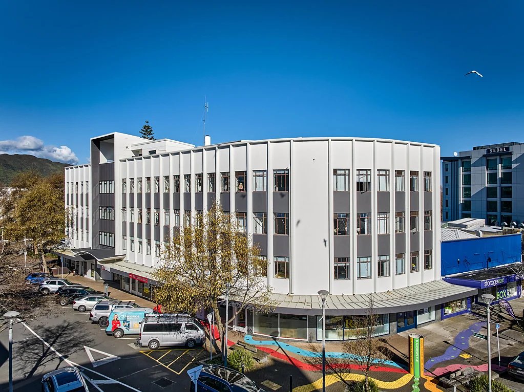 Lower Hutt 2房  Owners have left Wellington! Smart buying
