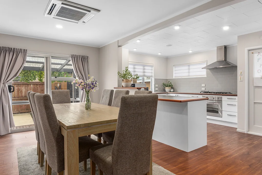 Whakatane 4침실 Well-Located Family Home with Generous Living