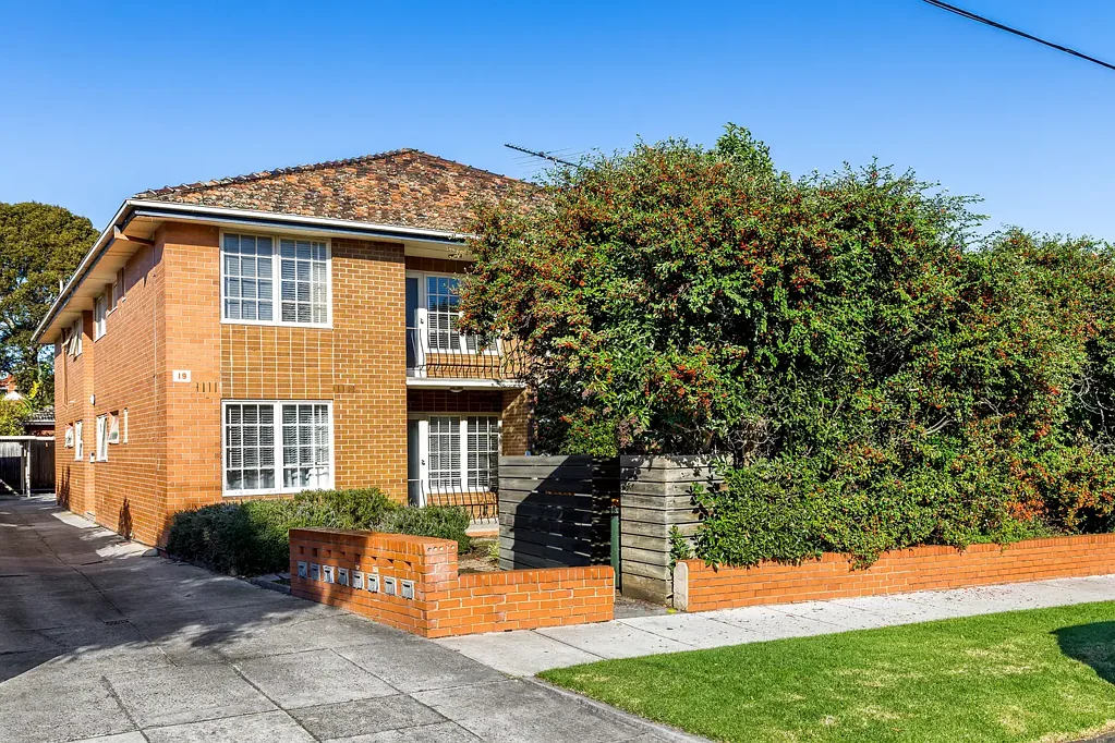Boasting a Peaceful Position and Meticulous Renovation.