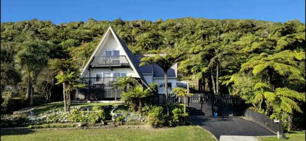 Greymouth 3Kwarto Nest or Invest in Karoro
