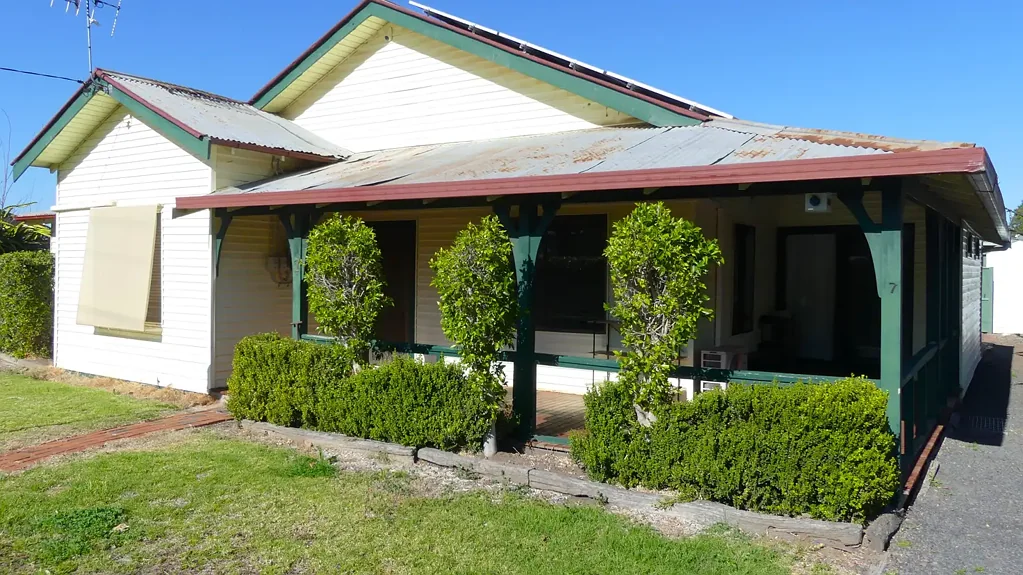 7 Lawson St, Warren, NSW 2824