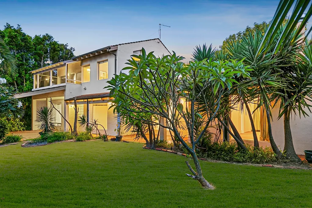 City Beach 4chambre Original 961sqm City Beach Classic | In Gorgeous Whisper Quiet Cul-de-sac