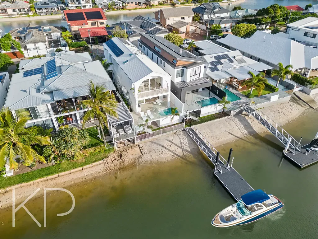 21A Barracuda Court, Palm Beach, QLD 4221
