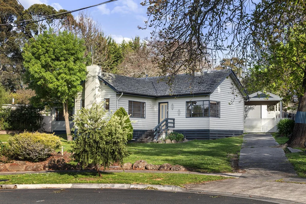 11 Montgomery Court, Kilsyth, VIC 3137