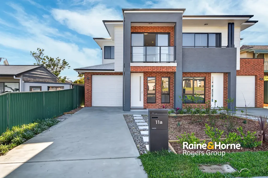 Brand-New Modern Multi-Level Duplex