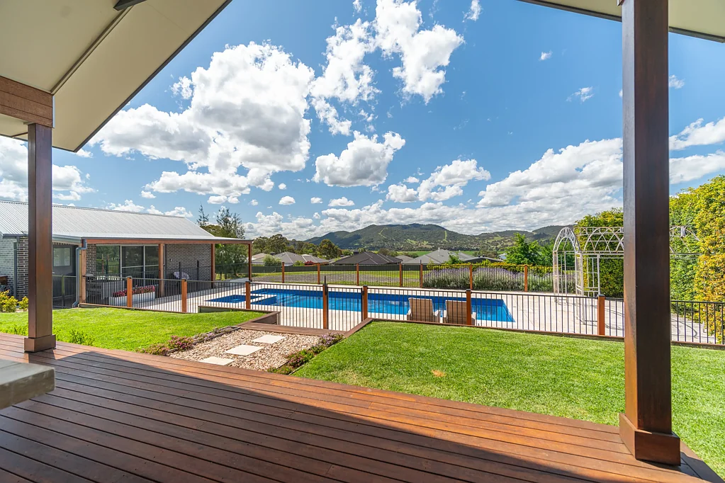 39 Falcon Drive, Calala, NSW 2340