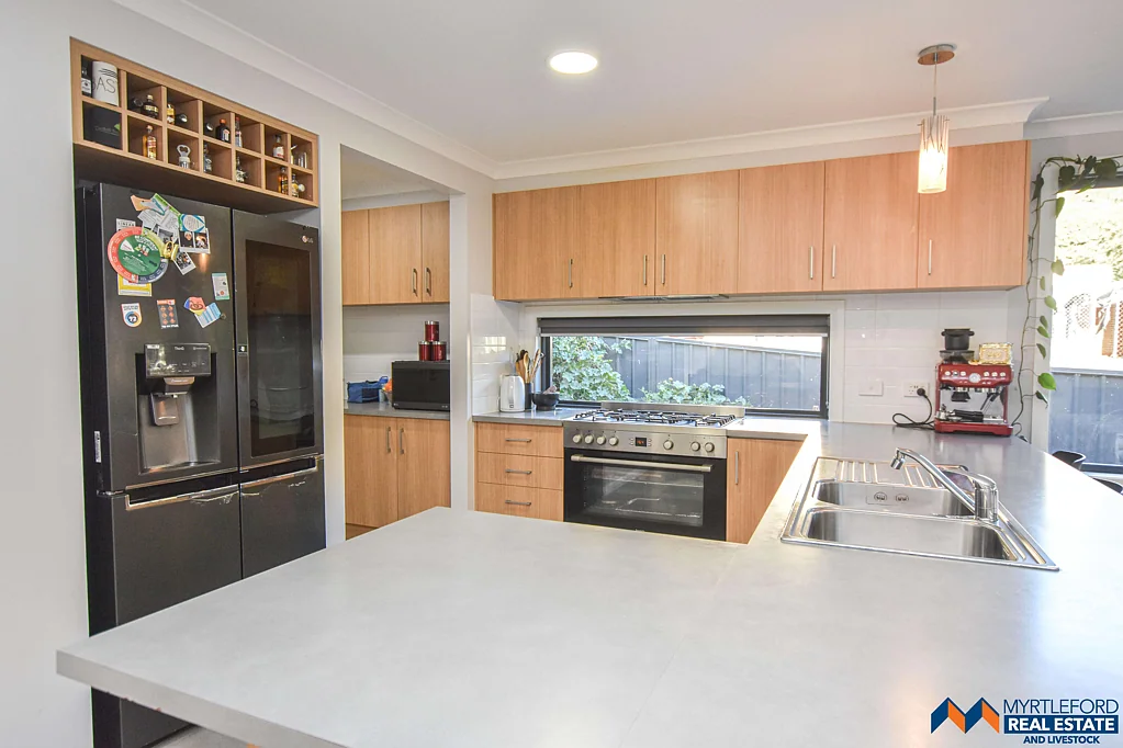 Myrtleford 3房  Modern 3 bedroom home