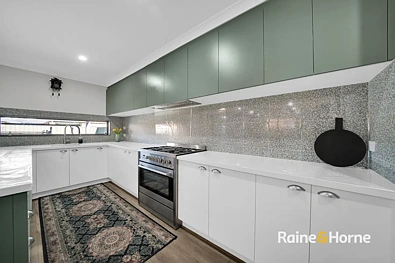 37 Iconic Drive, Tarneit, VIC 3029, 5房, 3浴, House