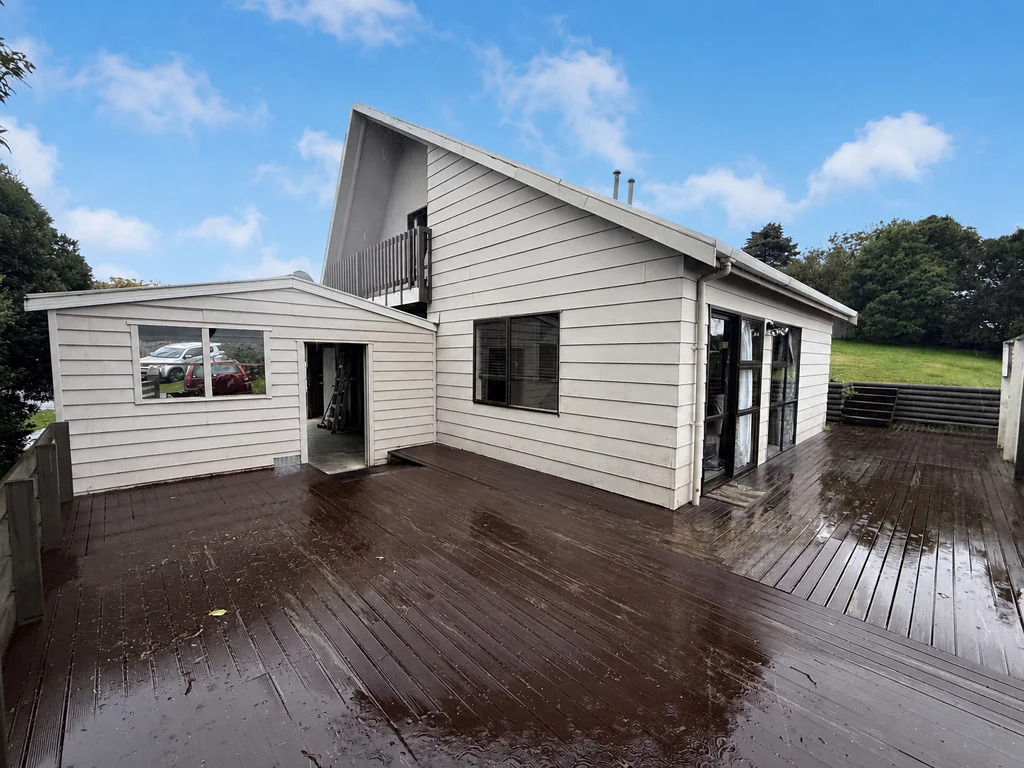 Spacious 3-Bedroom Home with Great Views