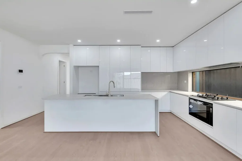 Mickleham 4બેડરૂમ Brick Veneer! Custom Build! Craigieburn Side of Mickleham!
