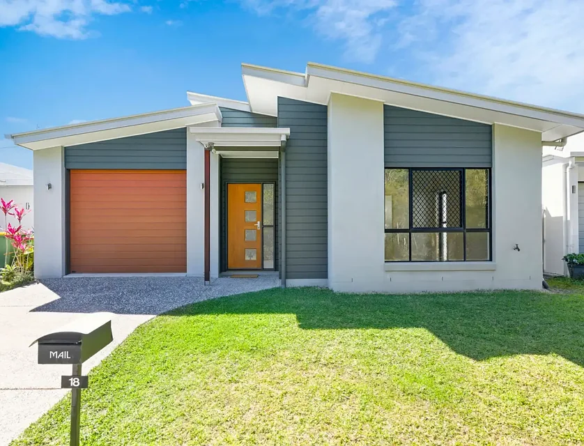18 Crater Street, Caloundra West, QLD 4551, 3 Kuwarto, 2 Banyo, House