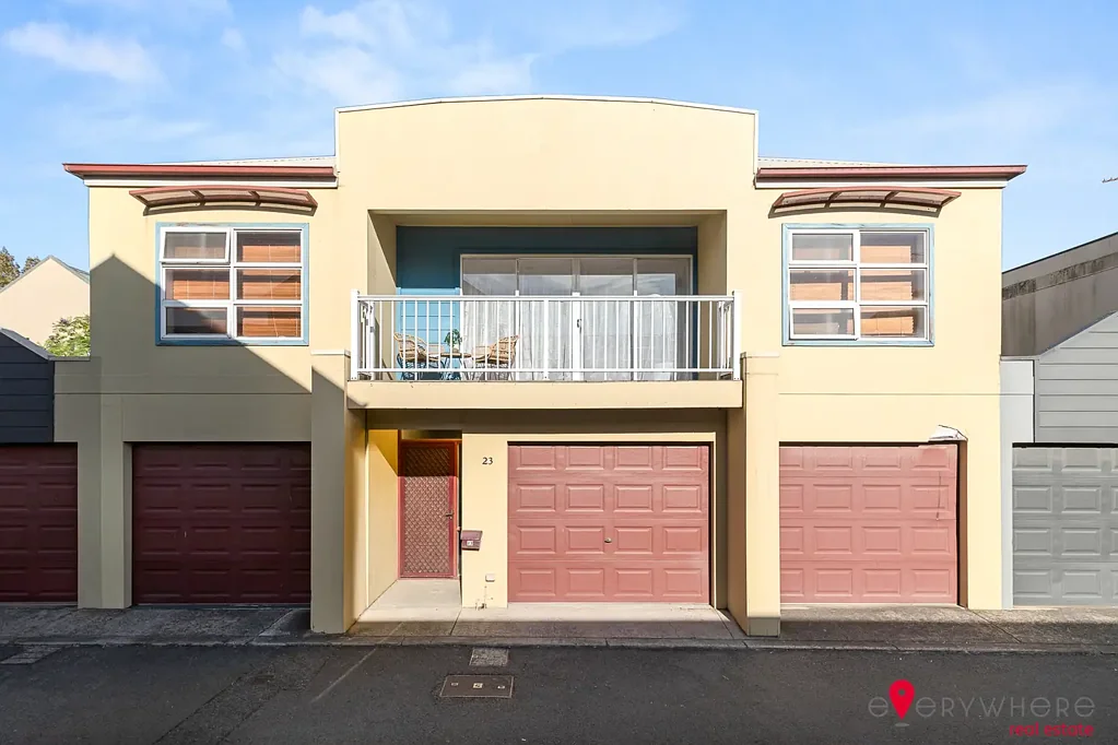 23 Rayner Lane, Kensington, VIC 3031