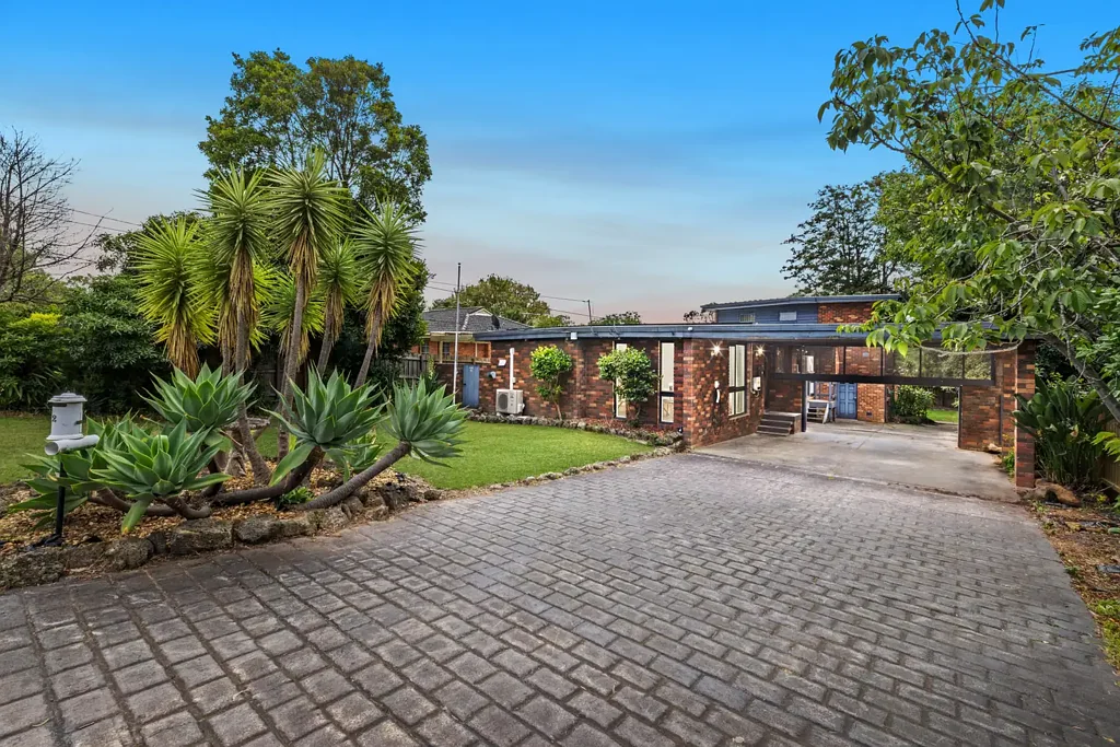 2 Flower Street, Ferntree Gully, VIC 3156