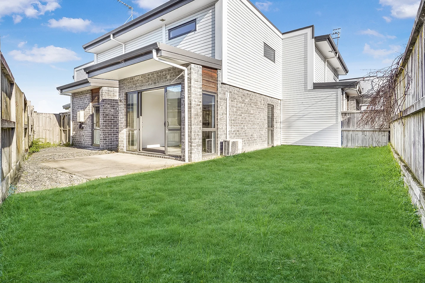 Frankton 2房  Modern Living Metres From Frankton School.