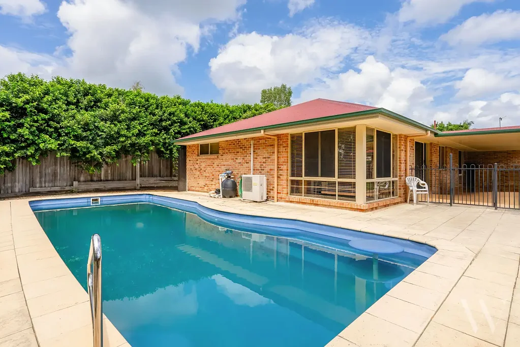 Southside 4 Bedroom LOVELY FOUR BEDROOM FAMILY HOME IN SOUTHSIDE!