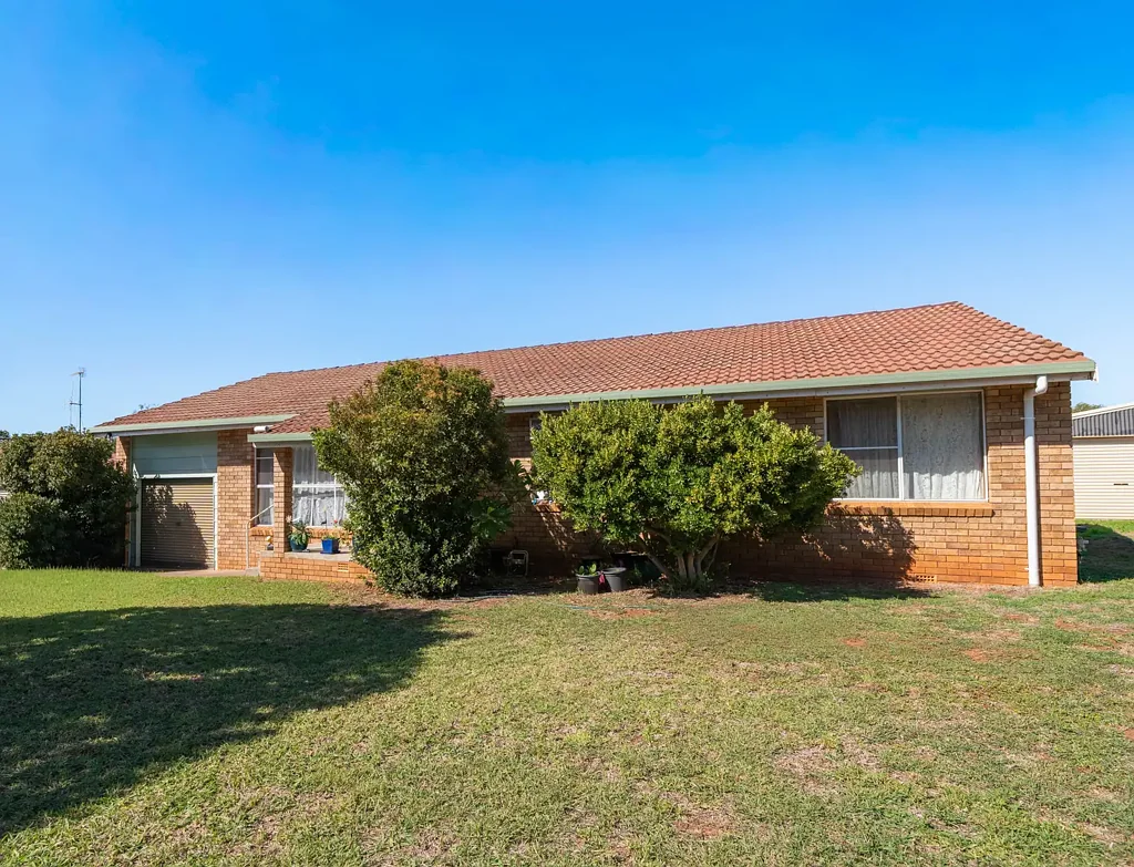 9 Bowditch Crescent, Parkes, NSW 2870