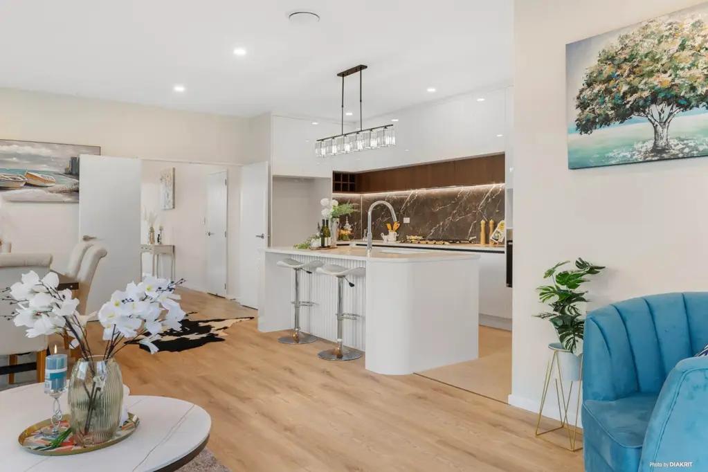 Pukekohe 7房  WHEN SIZE COUNTS - THIS HOME DELIVERS