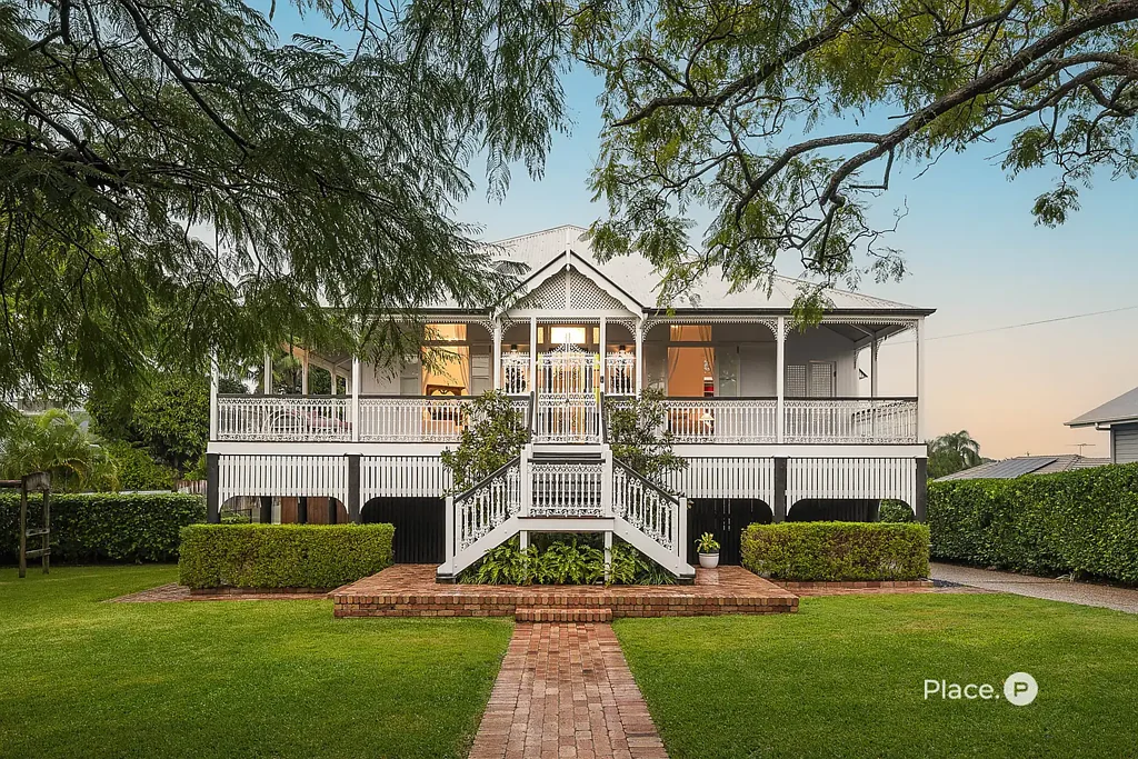 156 Barton Road, Hawthorne, QLD 4171