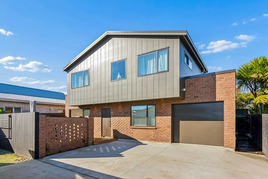 Te Atatu South 3Phòng ngủ Builder's Own – Luxury Without Compromise