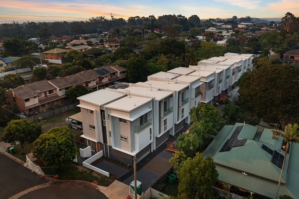 Wellington Point 4房 THE VALLEY, WELLINGTON POINT – 豪华海湾联排别墅，现代生活方式之选 THE VALLEY, WELLINGTON POINT – LUXURY BAYSIDE TOWNHOUSES FOR THE MODERN LIFESTYLE