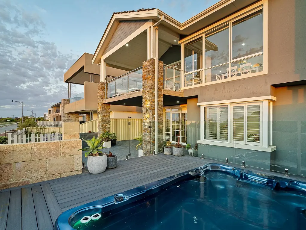 41 Abeona Parade, Madora Bay, WA 6210