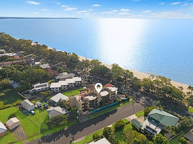 Torquay 2房  Wake Up to Beachfront Living