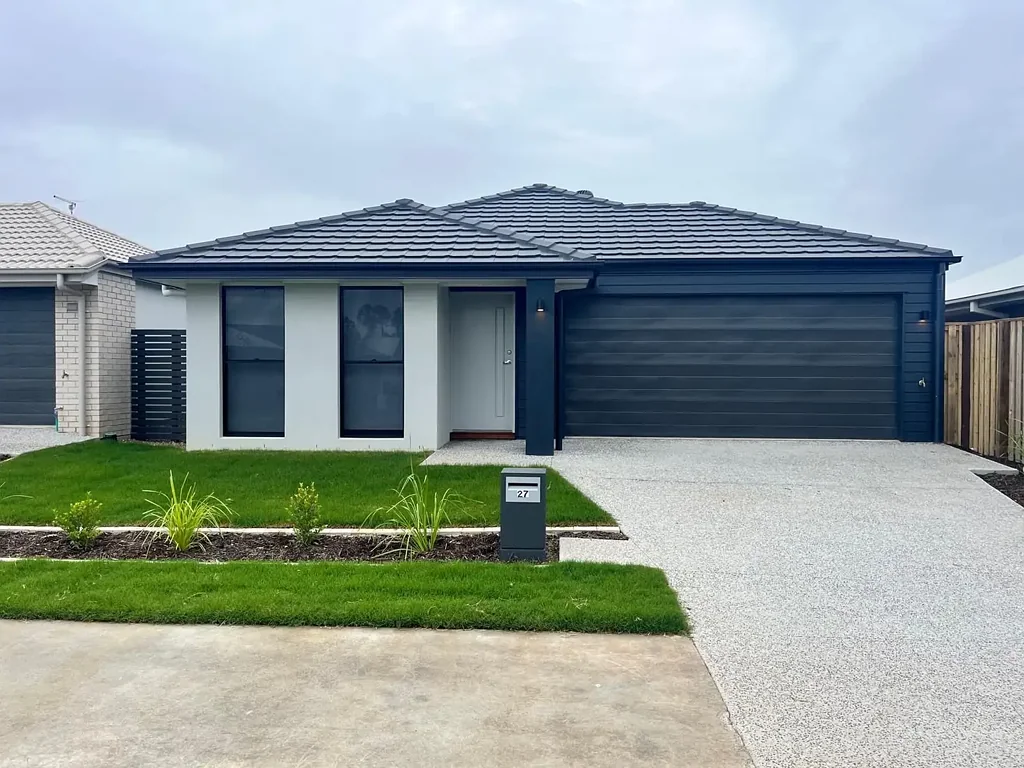 BRAND NEW FOUR-BEDROOM FAMILY HOME WITH SECOND LIVING AREA