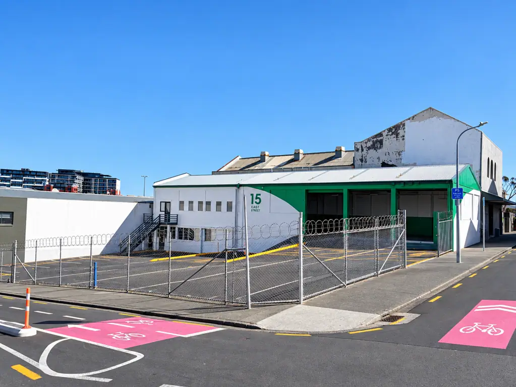 Auckland Central RARE CBD WORKSHOP OR HOSPITALITY OPPORTUNITY