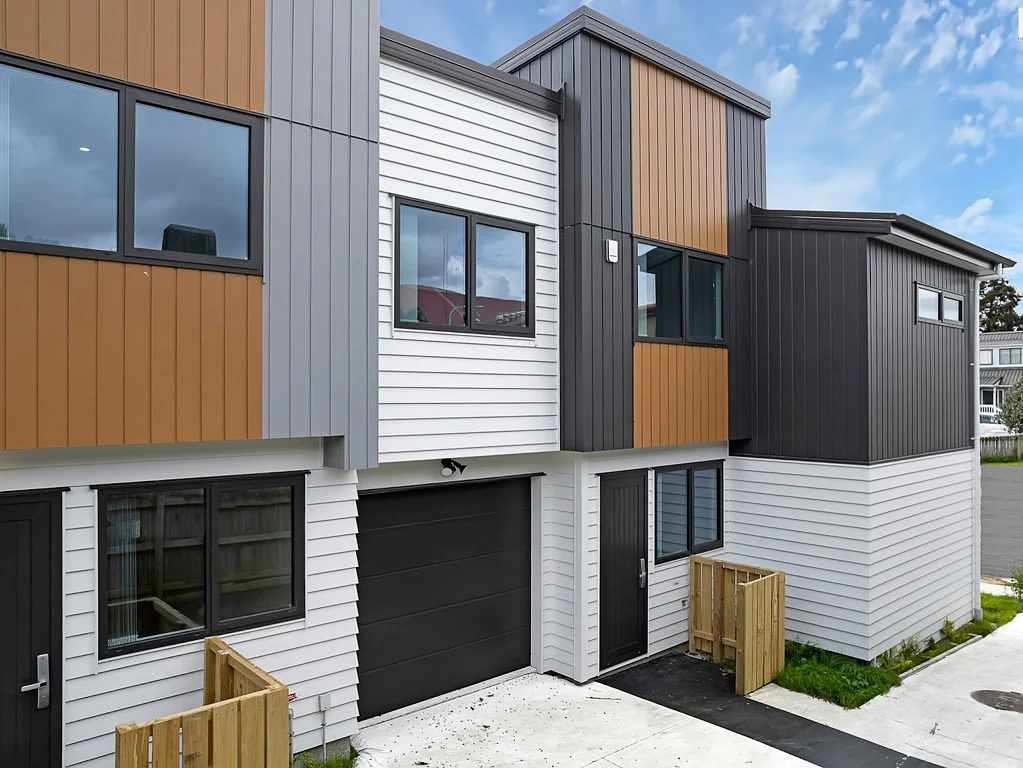 Mangere 3غرفة نوم First Step on Cape – Offers Above $700,000