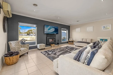 ਰਹਿਣ ਵਾਲਾ ਕਮਰਾ - 634 Stumpy Gully Road, Tuerong, VIC 3915