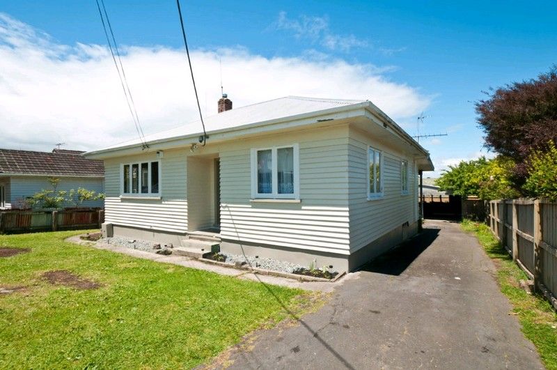 19 Roberts Avenue, Bayswater, Auckland - North Shore, 4房, 2浴