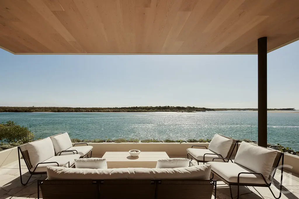 Noosaville 4 Bedroom ONE W – Iconic Riverfront Luxury in Noosaville